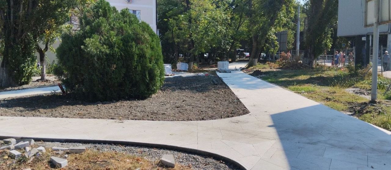 🌳 Сквер «Медицинских работников» в Новороссийске: что уже сделано и над чем работаем сейчас