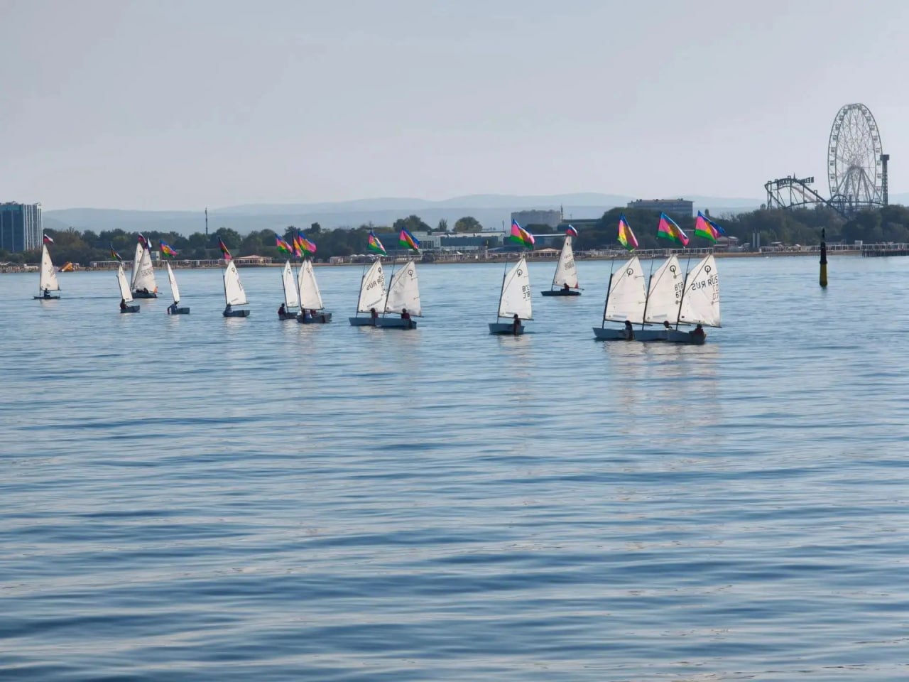 ⛵️ В Анапе прошел парад яхт, посвященный 89-летию Краснодарского края