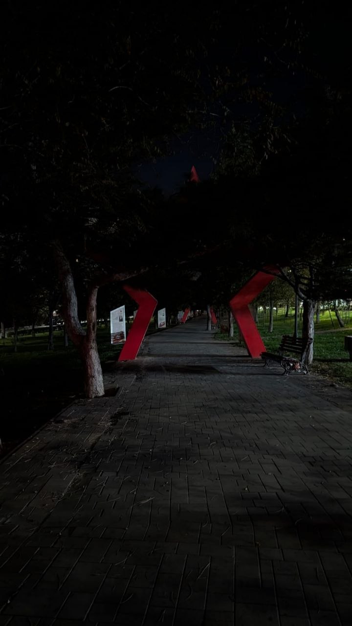 🌳 Сквер 75‑летия Победы: память, которую мы не бережём