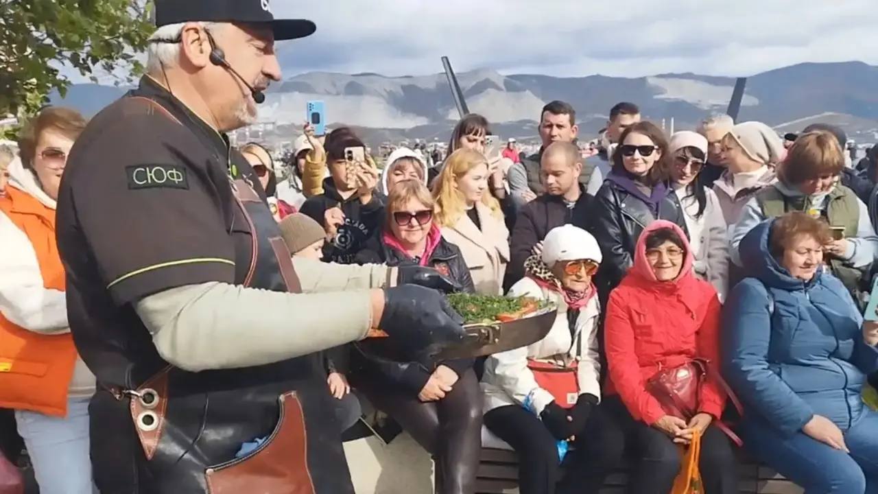 🎉 В честь 188-летия со дня основания города-героя Новороссийска 12 сентября ярмарка на улице Леднева превратится в масштабное праздничное пространство