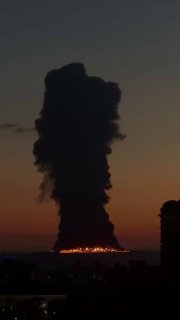 У берегов Сочи горит танкер, предположительно, перевозящий нефтепродукты. О причинах возгорания пока официальной информации нет, — @ecozhora