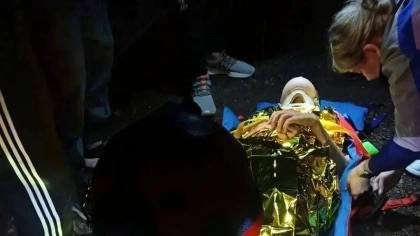 Под Геленджиком охотники нашли в лесу мужчину без сознания, придавленного деревом