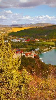 Осенняя красота Абрау