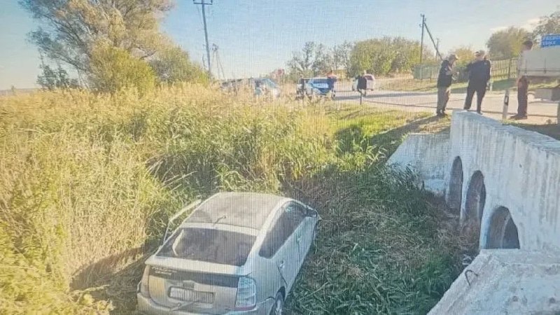 🚔 Сотрудники Госавтоинспекции Новороссийска устанавливают обстоятельства дорожно-транспортного происшествия, в котором получил травму несовершеннолетний пассажир